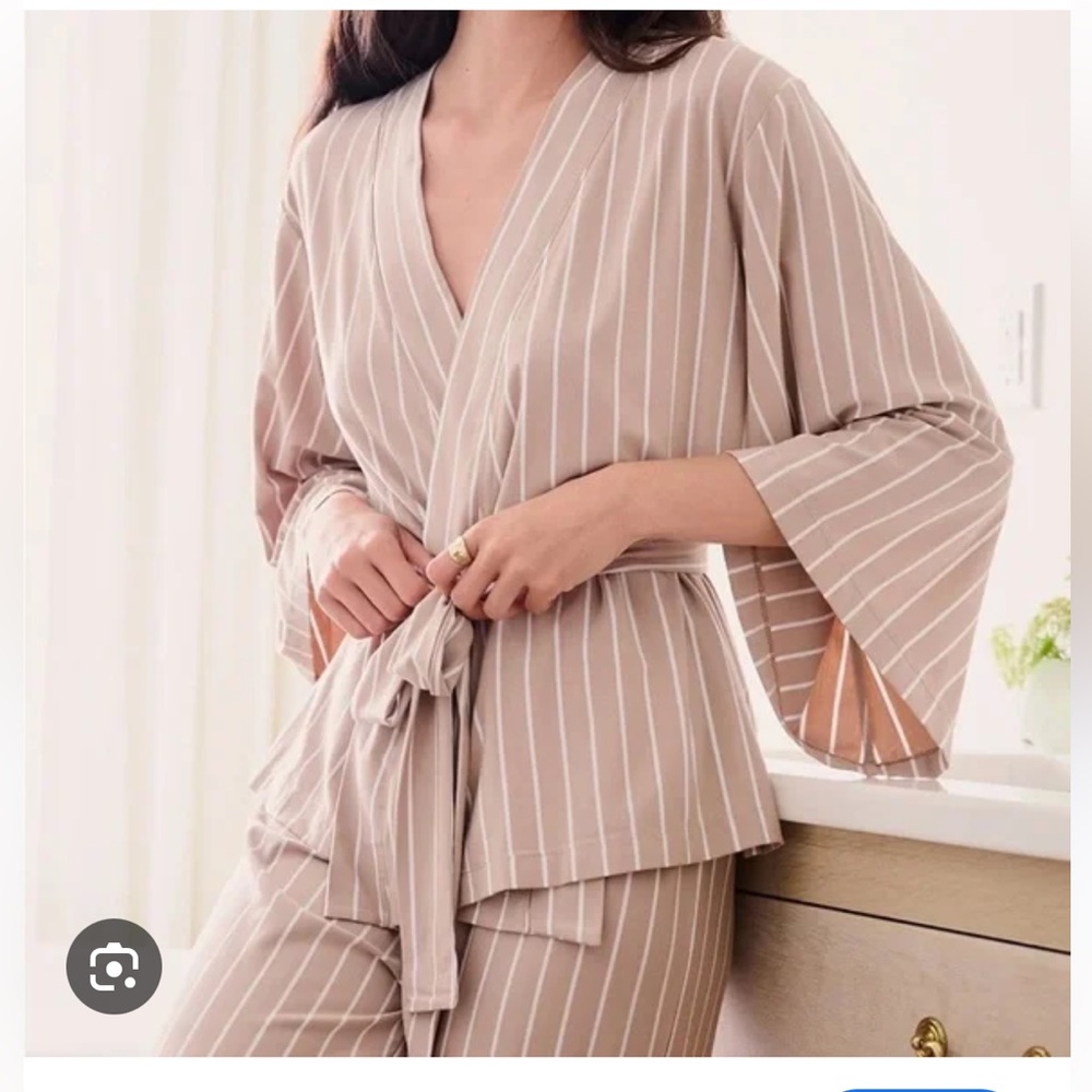 Lake Pajamas DreamModal Kimono Pajama Set size medium (M) in driftwood stripe